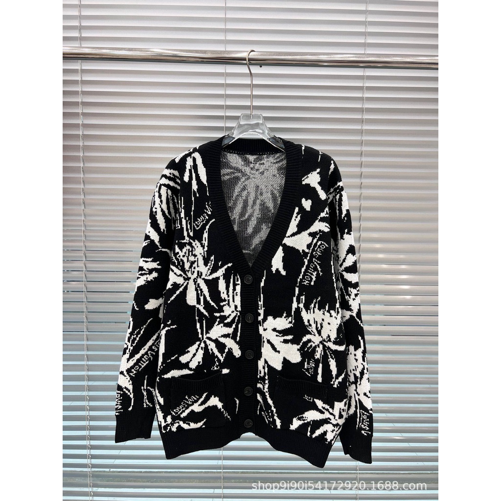 SZO1 23 Early Autumn new niche design thrift pattern Jacquard knitted cardigan V-neck men's and women's same style