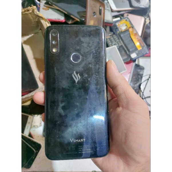 Cụm Vsmart Star 3 sống full zin hư màn hình.