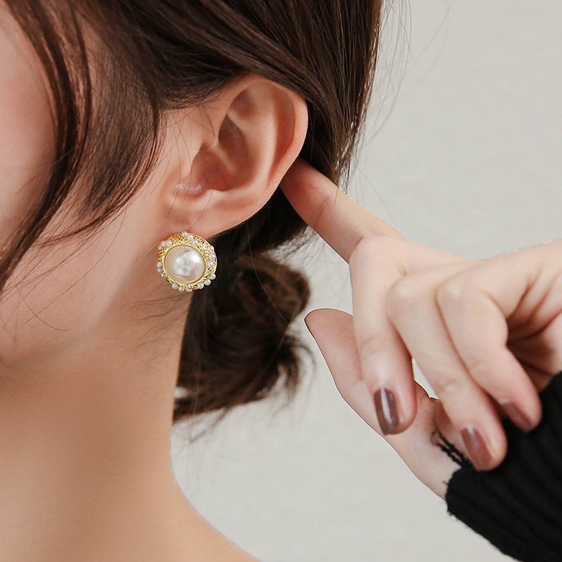 Khuyên Tai Tròn Đính Ngọc Trai Phong Cách Hong Kong Thời Trang Cao Cấp