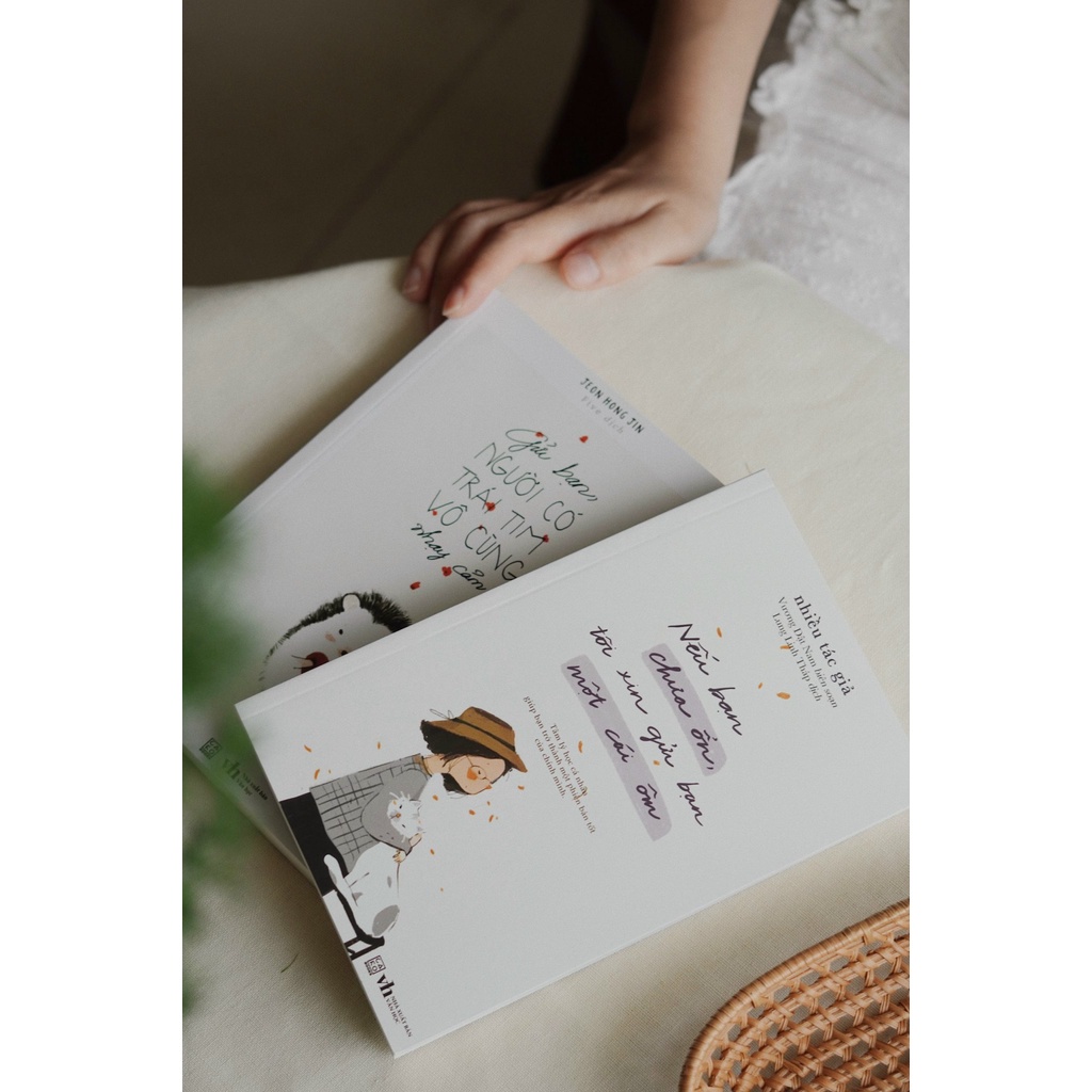 Sách  Combo Gửi bạn người có trái tim vô cùng nhạy cảm + Nếu bạn chưa ổn tôi xin gửi bạn một cái ôm - Bản Quyền