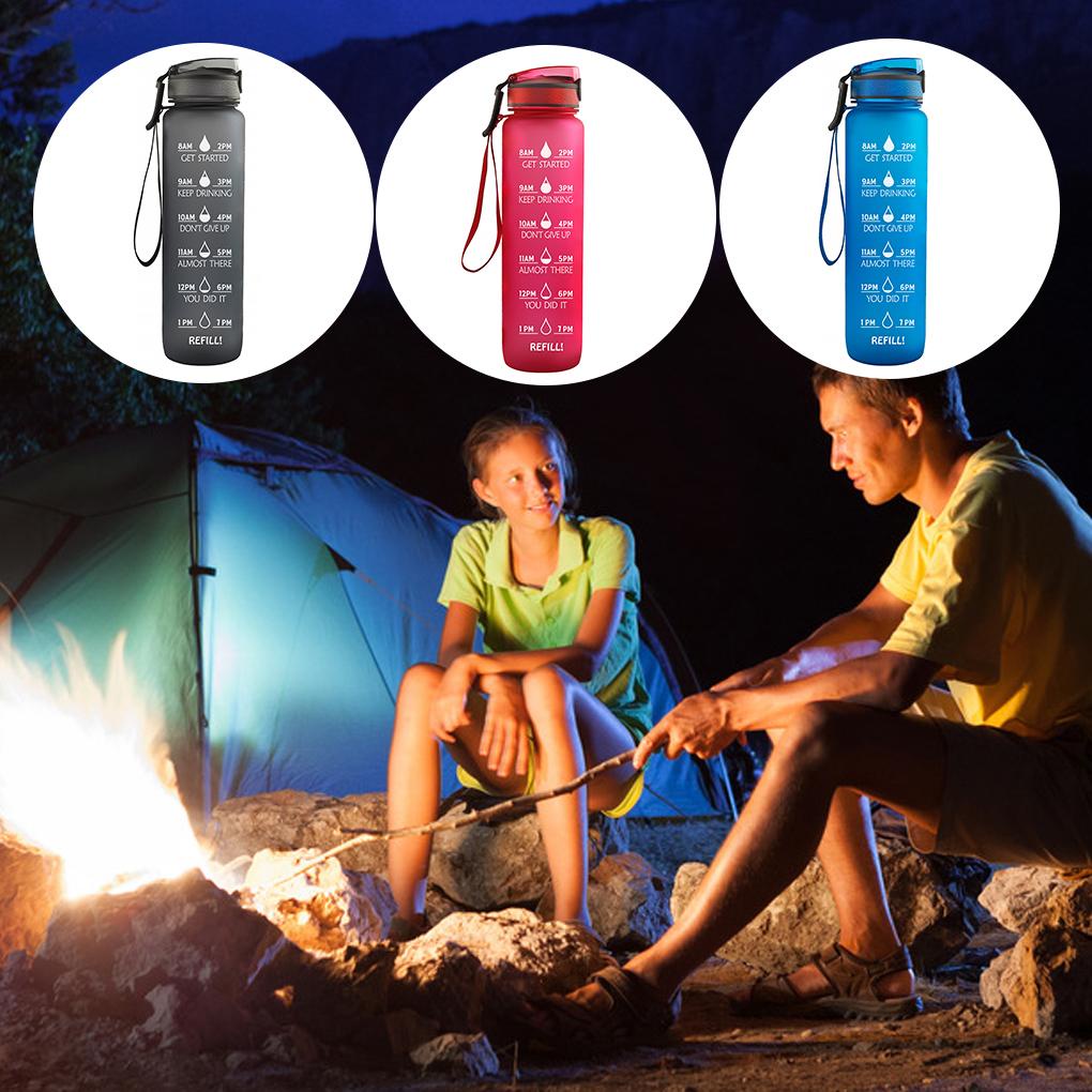 Bình Đựng Nước 1 / 2 Chống Rò Rỉ Bằng Silicone Kèm Ống Hút Có Thể Bơm Lại Tiện Dụng