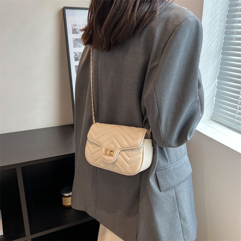 Túi Đeo Vai Dây Xích Nhỏ Nhắn Họa Tiết Hình Thoi Thời Trang Cho Nữ