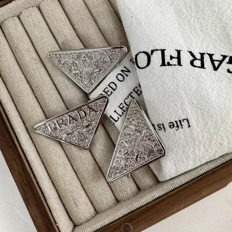 Kẹp Tóc Đính Đá Kim Cương Giả Hình Tam Giác / Chữ P Phong Cách Mới Đơn Giản Dễ Phối Đồ Cho Nữ