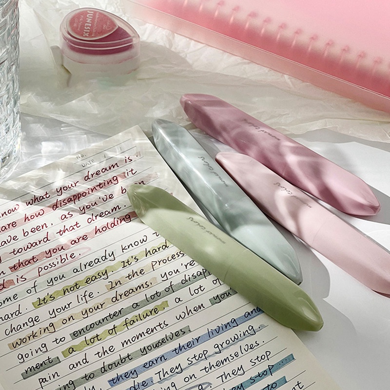 Bộ 4 Bút Bắt Sáng Màu Kẹo Ngọt Dễ Thương