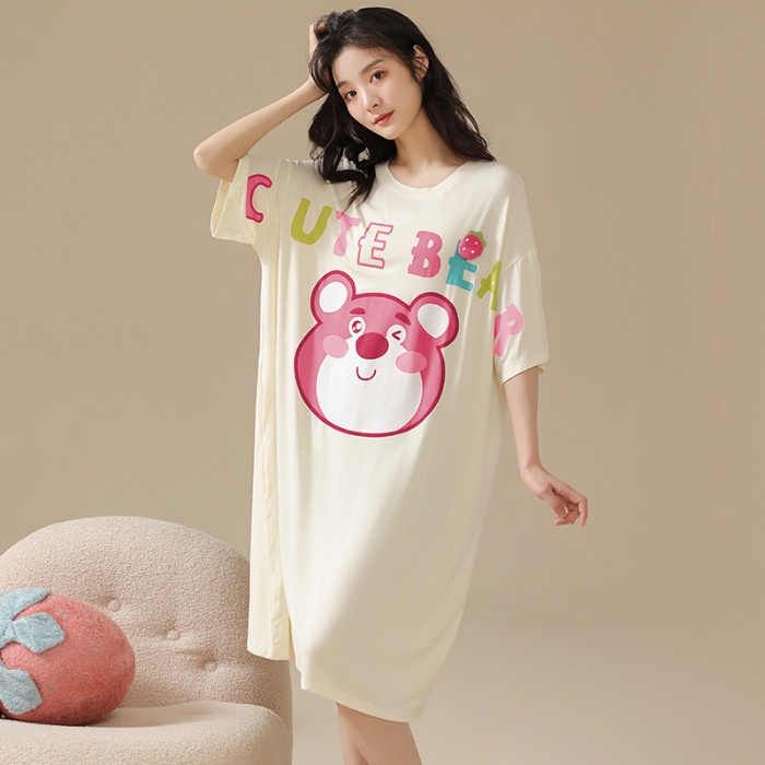 Đầm Ngủ Họa Tiết Gấu Và Dâu Tây Dễ Thương Cho Nữ
