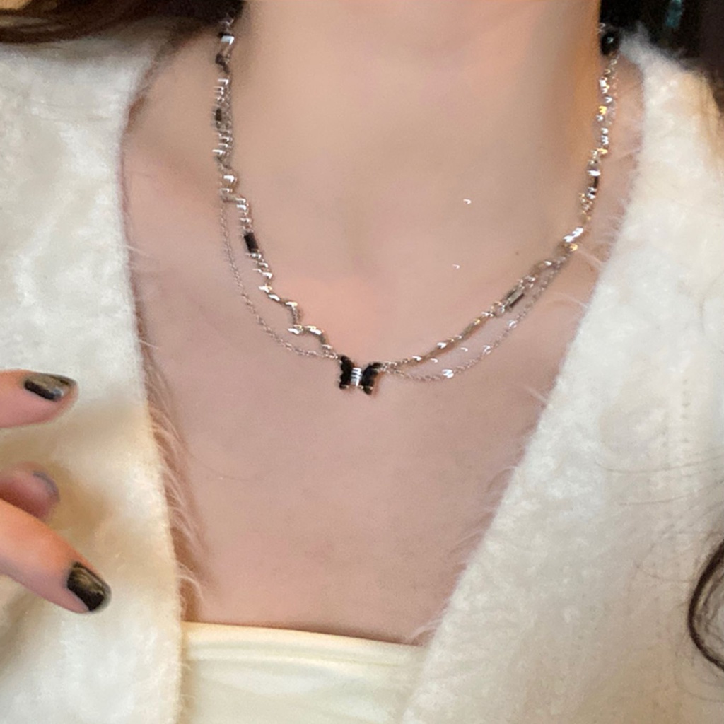 Vòng Cổ Choker Hai Lớp Họa Tiết Bướm Màu Đen / Bạc Thời Trang Cho Nữ