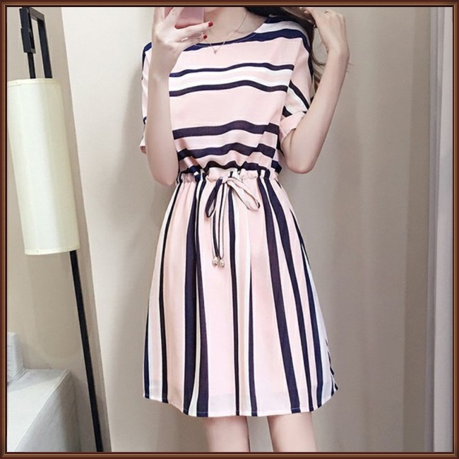 Đầm Dây Rút Họa Tiết Kẻ Sọc Duyên Dáng Thời Trang Cho Nữ