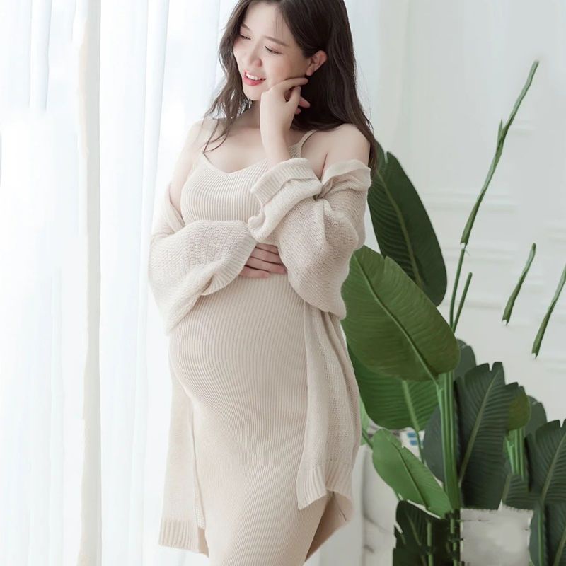 Trang Phục Chụp Ảnh Nghệ Thuật Phong Cách Mới Cho Phụ Nữ Mang Thai
