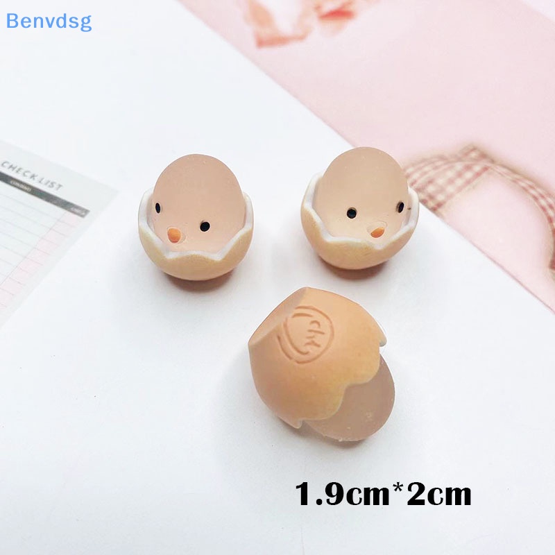 Bộ 2 Mô Hình Gà Con Bằng Nhựa Resin Phát Quang Dễ Thương Trang Trí Xe Hơi