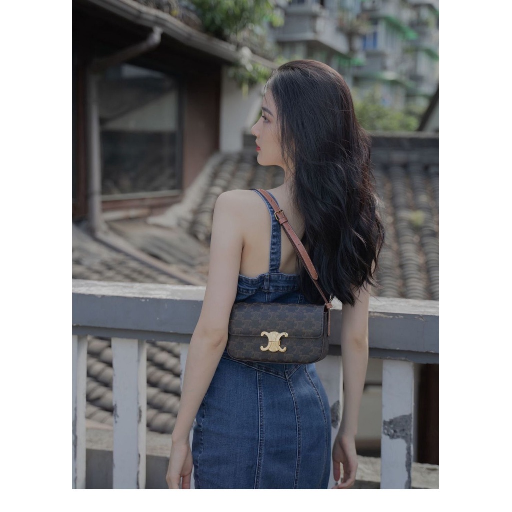 Đầm Denim Mùa Hè 2023 Thiết Kế Hai Dây Nhấn Eo Cao Cấp Phong Cách Pháp Cho Nữ