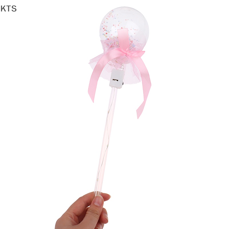 Que Gắn Ngôi Sao Năm Cánh Dễ Thương Cho Bé Gái