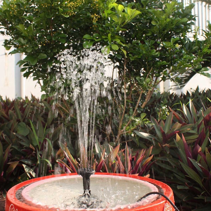 Đài Phun Nước Năng Lượng Mặt Trời