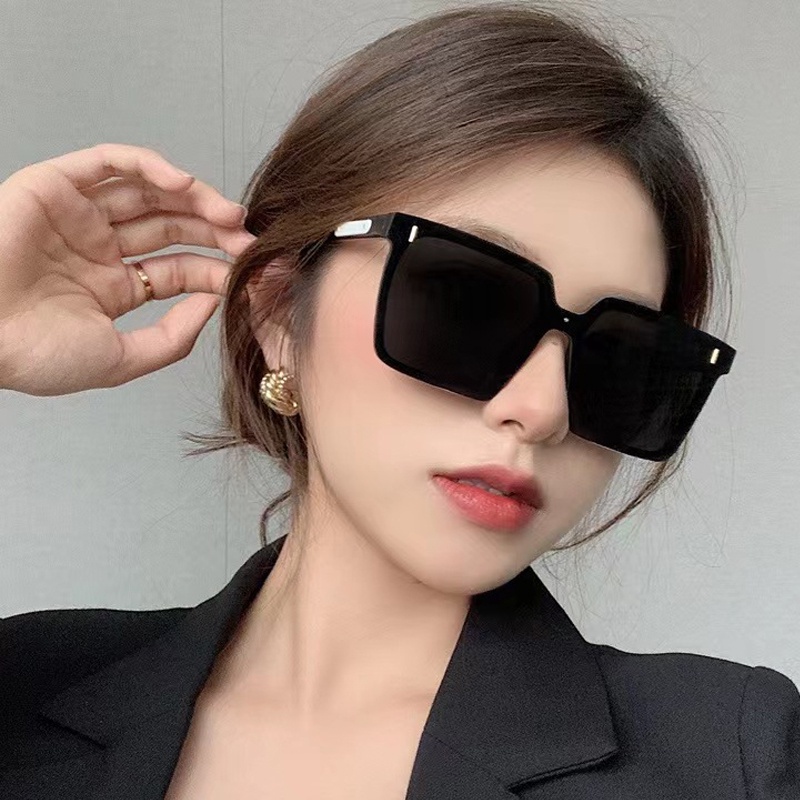 Kính Mát Chống Tia UV Gọng Vuông Lớn Thời Trang Cho Nam Và Nữ