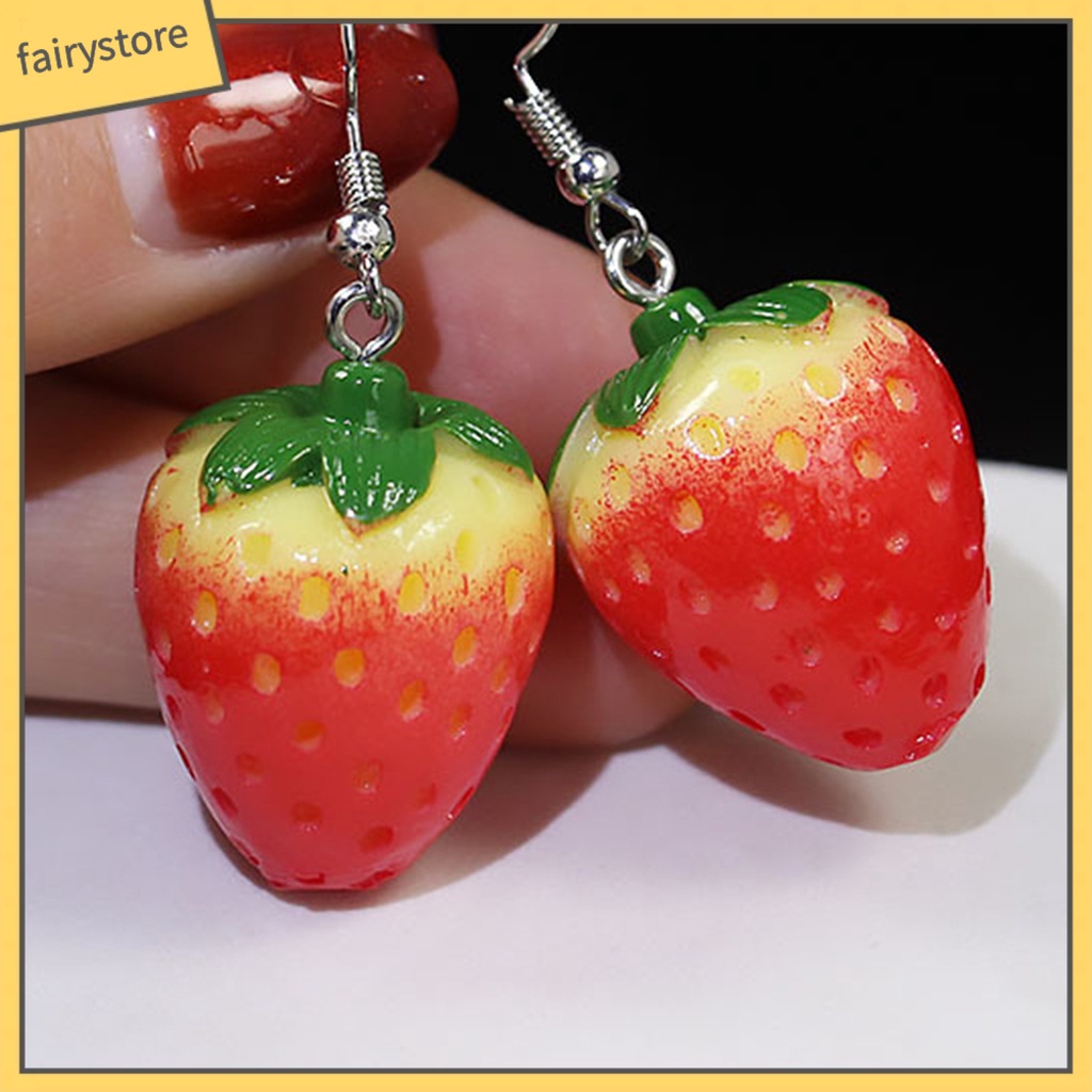 1 Đôi Bông Tai Hình Trái Dâu Tây Màu Đỏ Sống Động