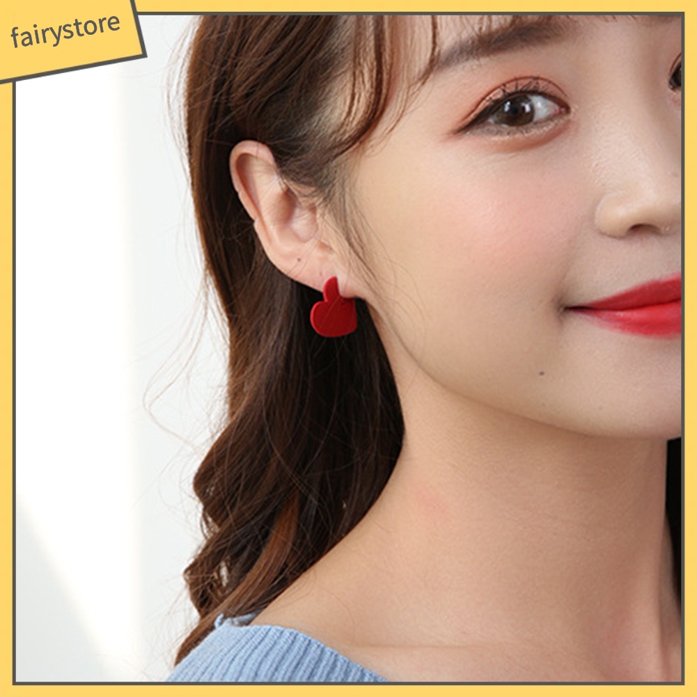 1 / 2 Đôi Bông Tai Hình Trái Tim Thời Trang Cho Nữ