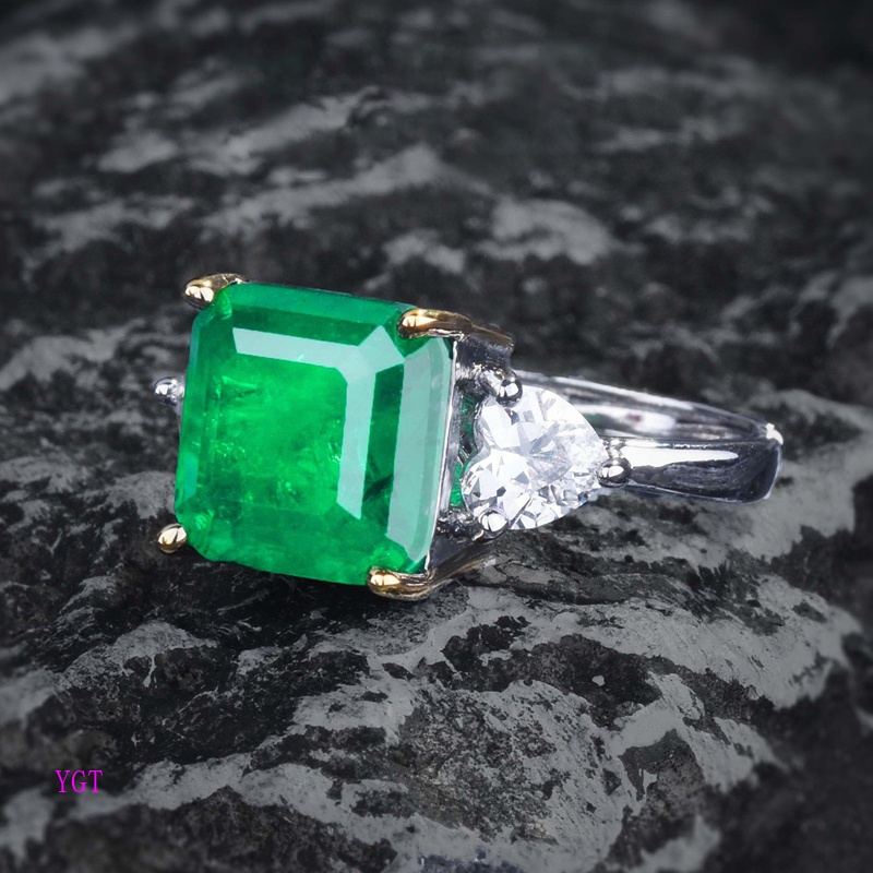 Ygt Nhẫn Đính Hôn Đính Đá Ngọc Lục Bảo Nhân Tạo Hình Vuông Đơn Giản Dành Cho Nữ