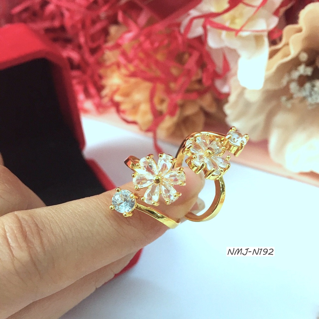 Nhẫn Nữ Hoa Đính Đá N192 Có Thể Điều Chỉnh Độ Rộng