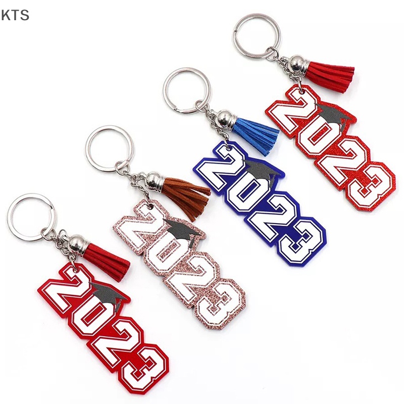 Hàng Mới Về 1 Móc Khóa Nhựa Acrylic In Chữ CN Class of 2023