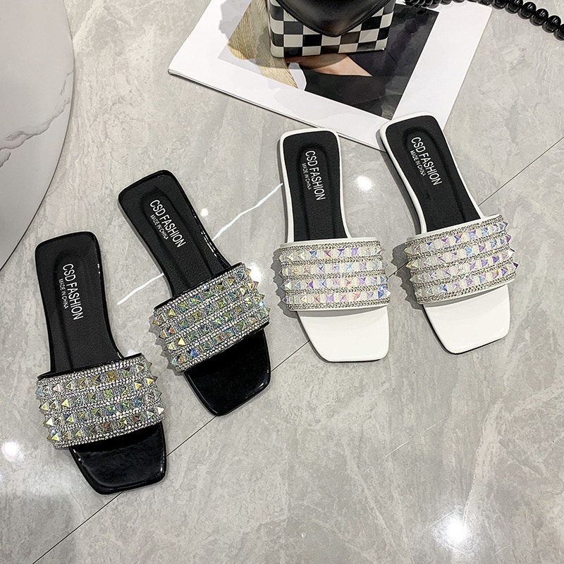 Dép Sandal Đi Biển Đế Bằng Đính Đá Thời Trang Mùa Hè Phong Cách Châu Âu Mới