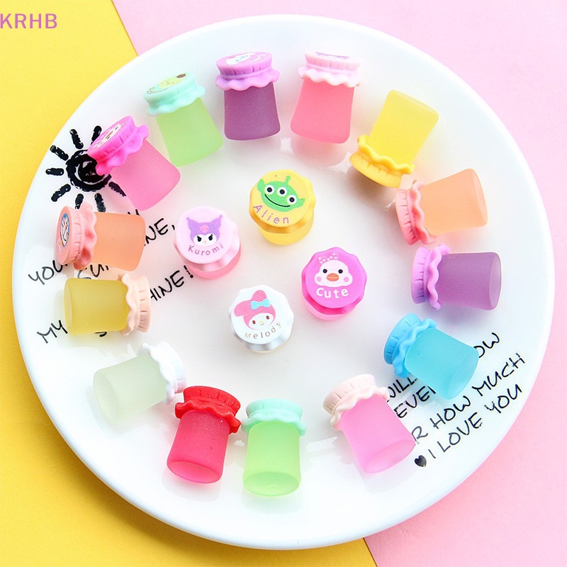 Set 10 Mô Hình Chai Nước 3D Mini Bằng Nhựa Resin Dùng Để Trang Trí Ốp Điện Thoại DIY Mới