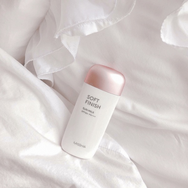 Kem chống nắng bảo vệ làn da Missha Sun Milk SPF50+/PA++++ Hàn Quốc 70ml