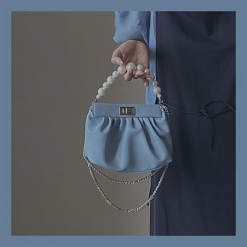 Túi Xách Da Mềm Xếp Ly Phối Chuỗi Ngọc Trai Đeo Chéo Thời Trang Cho Nữ