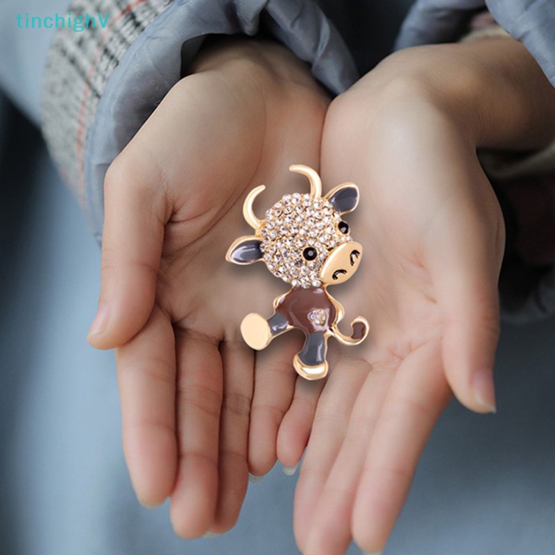 [TinchighV] Ghim Cài Áo Họa Tiết Bò Sữa Hoạt Hình Pha Lê Tráng Men Mới Cho Nam Và Nữ [Mới]