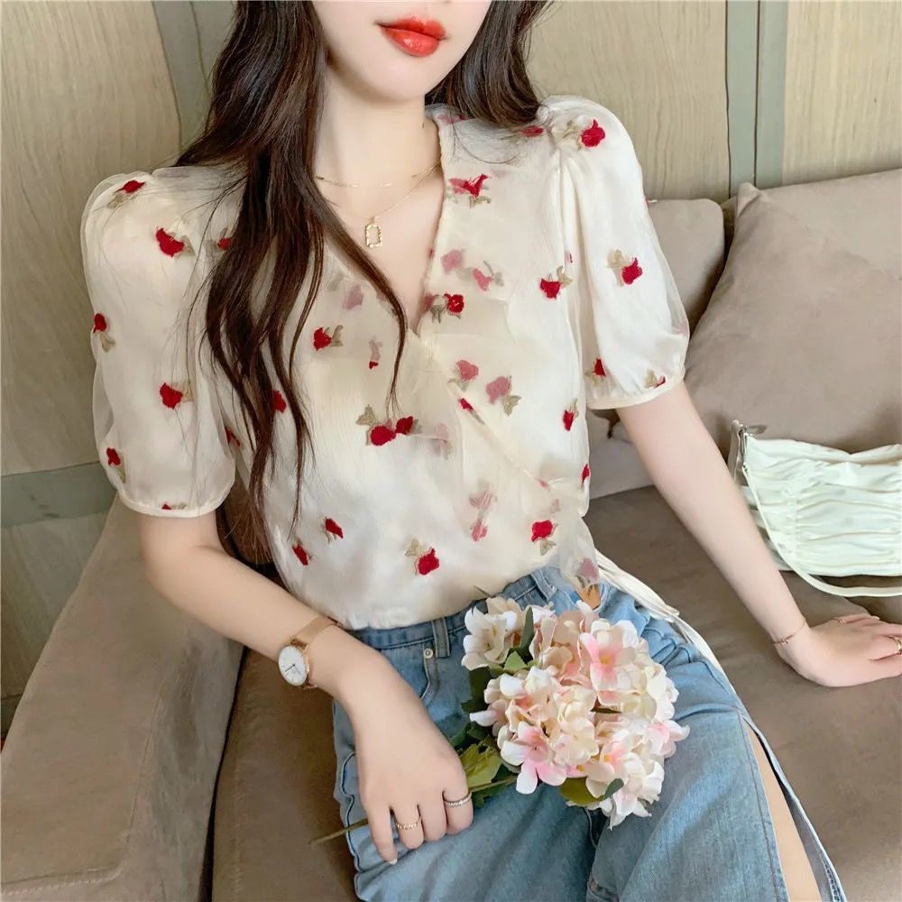 Thiết kế áo sơ mi hoa kiểu Pháp Áo sơ mi Niche ngắn tay phồng Áo sơ mi nửa tay