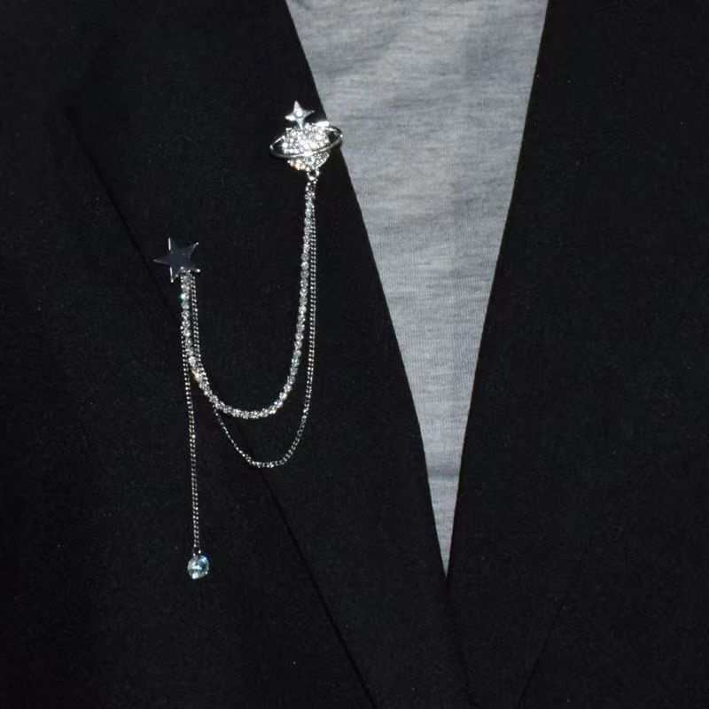 Trâm Cài Áo Dây Xích Tua Rua Hình Hành Tinh Đơn Giản Sang Trọng Phong Cách retro Phù Hợp Với Nam Và Nữ st