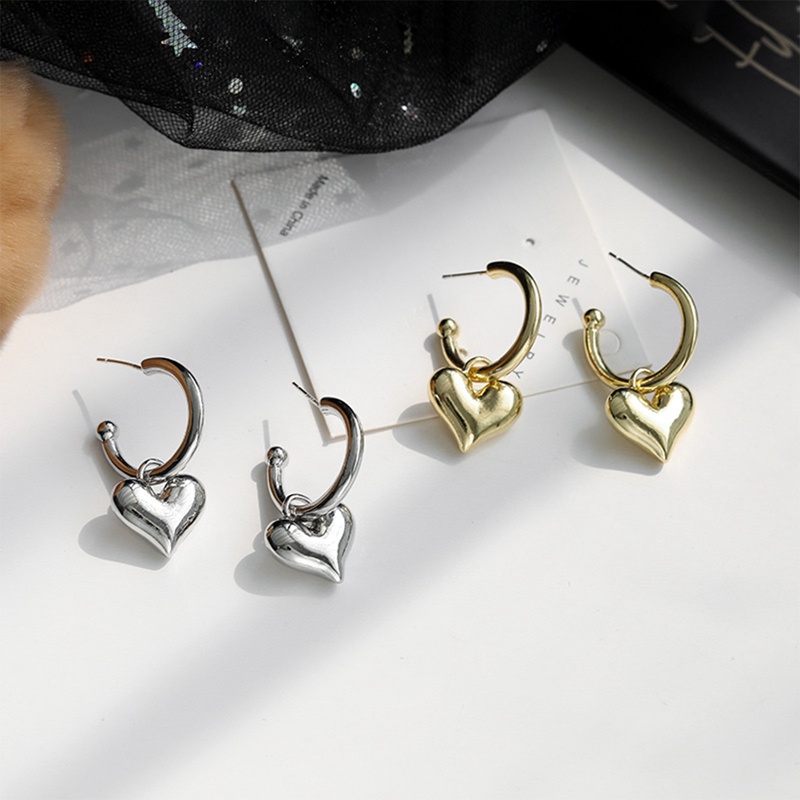Khuyên Tai Hình Trái Tim Màu Sắc Ngọt Ngào Cho Nữ