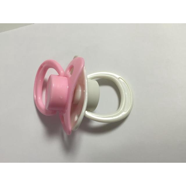 Núm Vú Giả Có Nam Châm Gắn Bình Sữa Em Bé Tiện Dụng