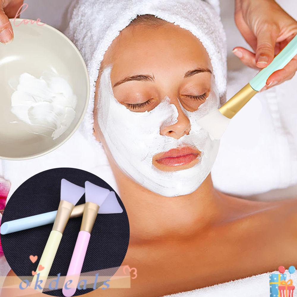 Cọ Trang Điểm Mặt Màu Sắc Ngẫu Nhiên OKDEALS