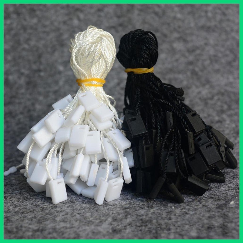 Vòng Khóa 7 inch Bằng Nilon Kèm Móc Và Dây Cài Tiện Dụng Cho Treo Quần Áo