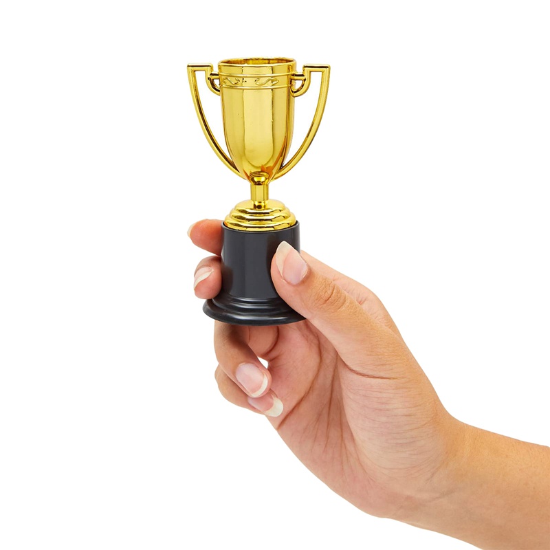 Set 20 Cốc Vàng Mini Bằng Nhựa Đồ Chơi Giải Thưởng Cho Bé