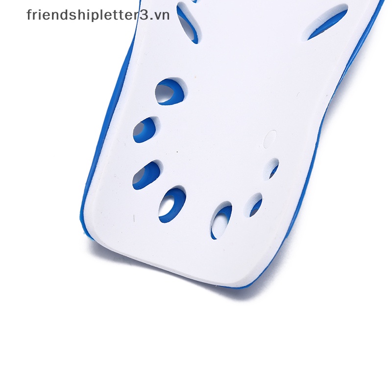 1 Cặp Đệm Bảo Vệ Chân Mềm Mại Khi Chơi Bóng Đá .