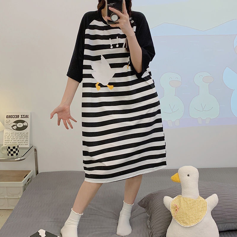 Đồ ngủ Tay Ngắn Họa Tiết Kẻ Sọc Dễ Thương Thời Trang Mùa Hè Cho Nữ