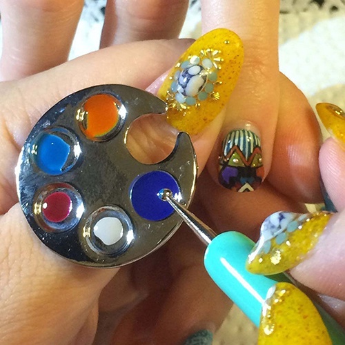 Bảng Pha Màu Đựng Màu Sơn Móng Tay Tiện Dụng