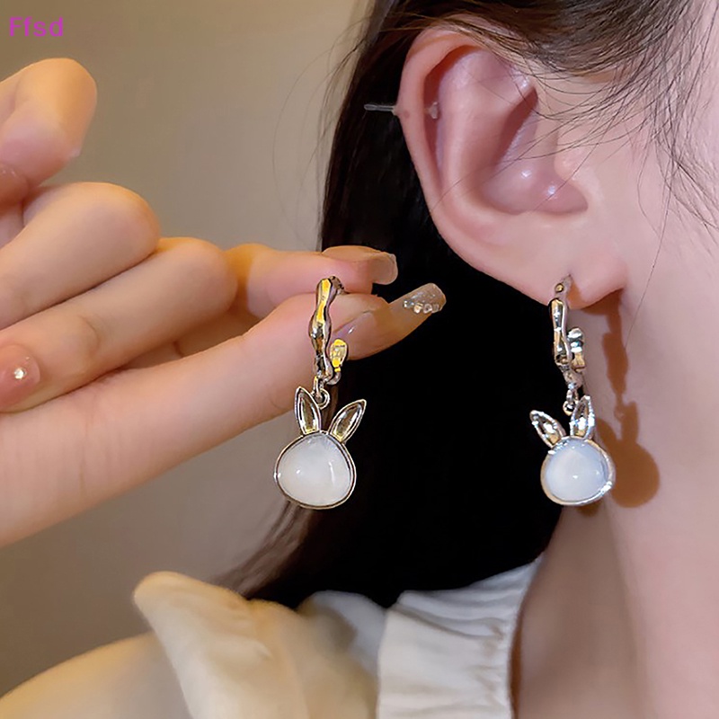 {Ffsd} Bông Tai Xỏ Lỗ Hình Thỏ Thời Trang Mới Cho Nữ * Bán Chạy