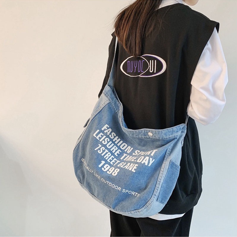 Túi Đeo Chéo Vải Denim Kích Thước Lớn Phong Cách Thời Trang Đường Phố Mới Cho Nam Và Nữ