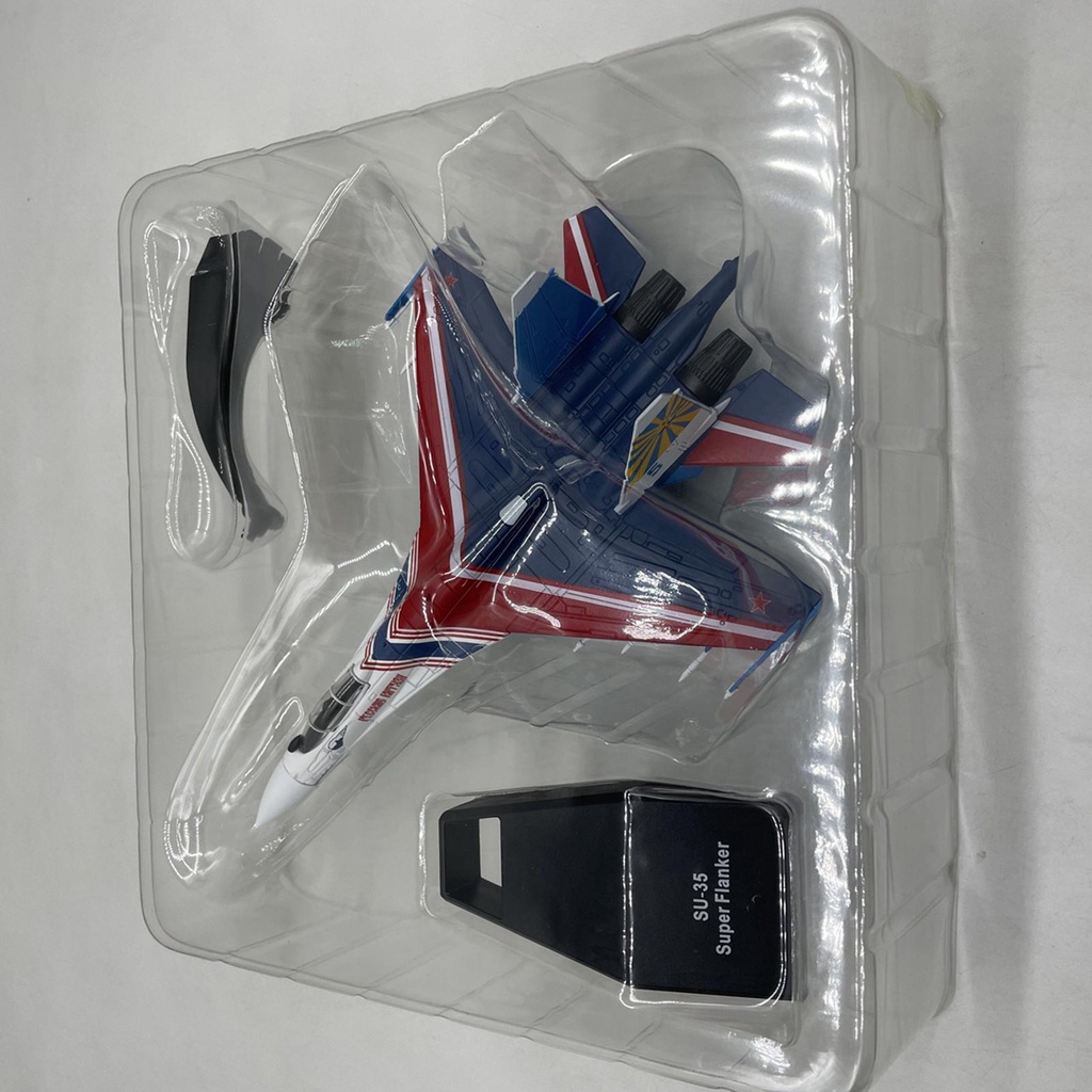 Mô Hình Máy Bay Tỉ Lệ 1: 100 Kèm Giá Đỡ