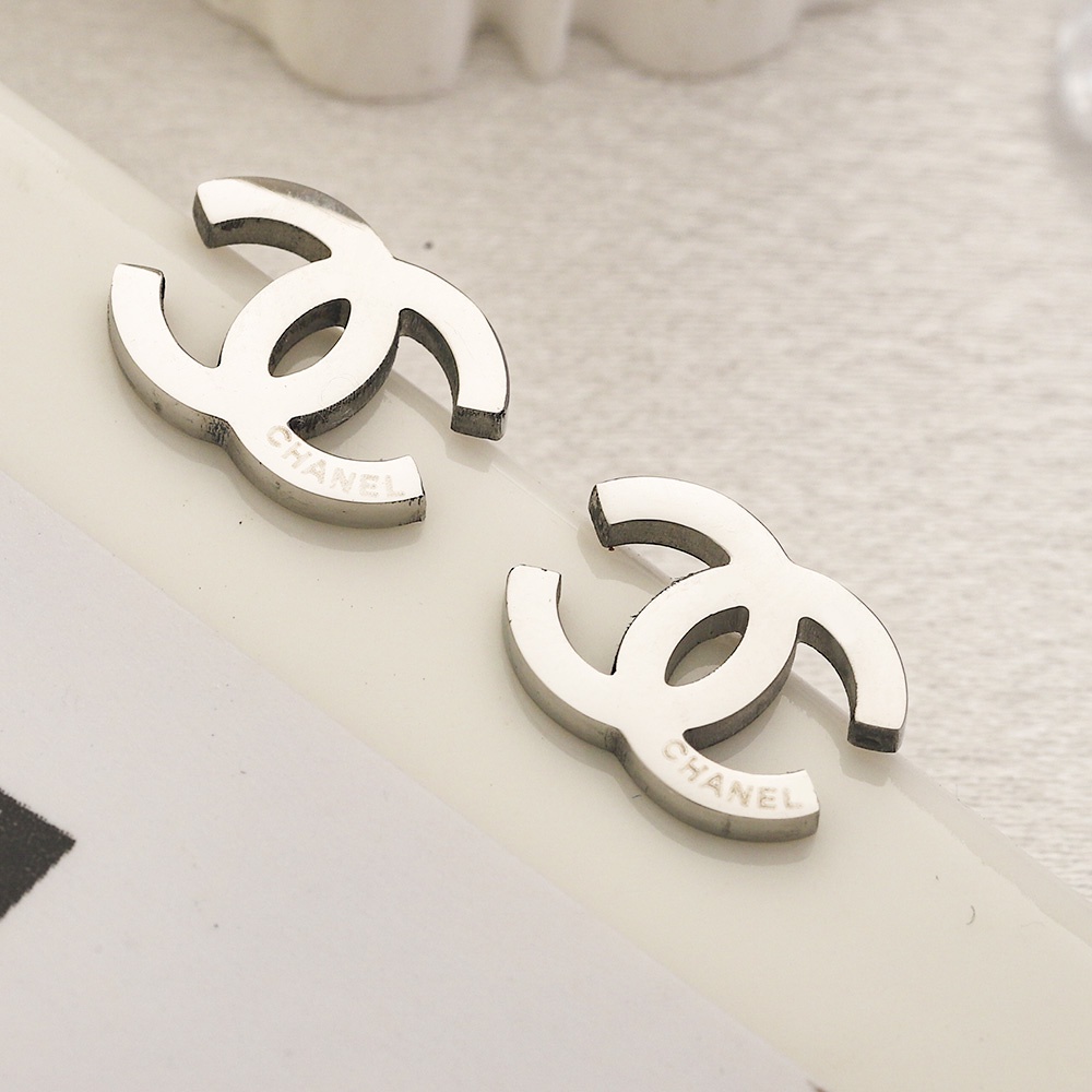 Bông Tai Bằng Thép Titan Hình Chữ Thời Trang Cho Nữ