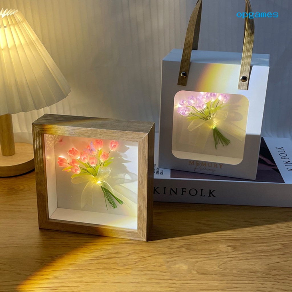 Khung Ảnh Gỗ Hình Hoa Tulip Thắt Nơ Xinh Xắn 10 / 13 / 16