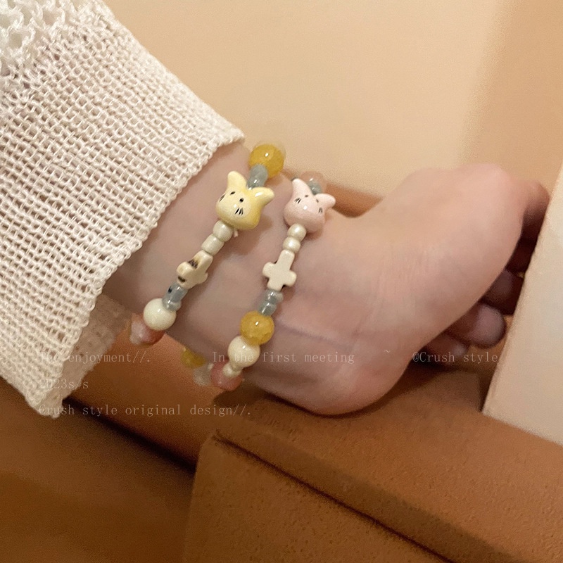 Vòng Tay Chuỗi Hạt Gốm Nhiều Màu Đính Hình Thỏ / Lá / Thánh Giá / Ngôi Sao Phong