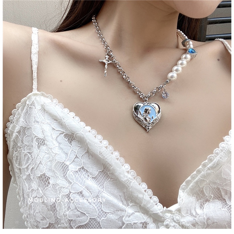 Korean Version Sweet Cool Ins Trendy Black Love Necklace for Girls, New Niche Design, Hip-hop Versatile Portrait, Collarbone Chain, Spicy Girl Accessories for Girls