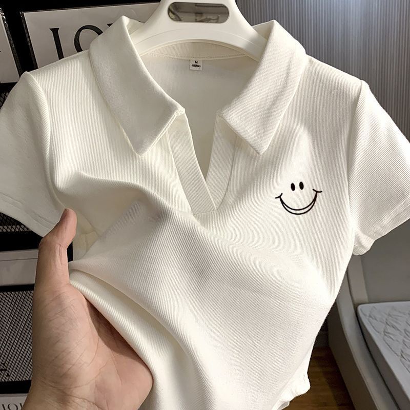 Nữ ngắn tay t-shirt 2023 mùa hè tinh khiết cotton polo cổ phong cách ngắn độc đáo nhỏ cay cô gái top ins