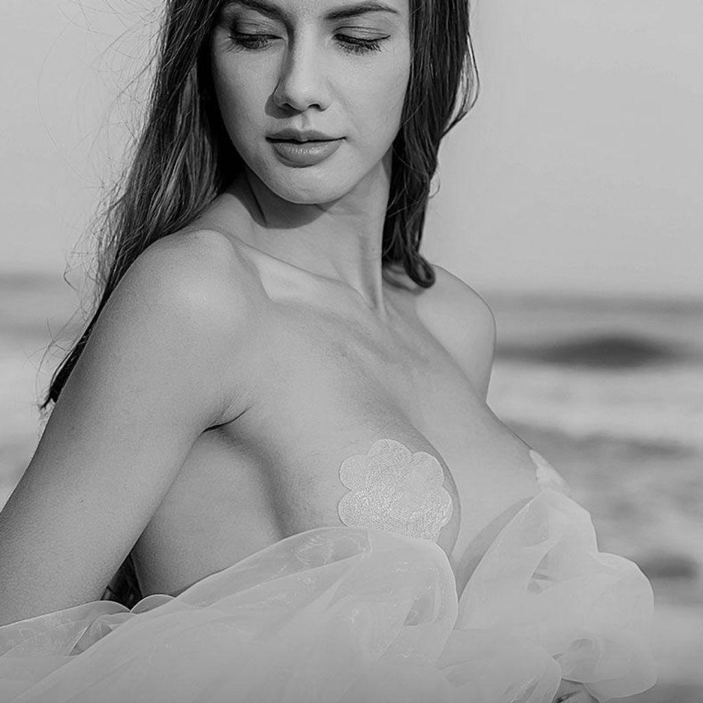 PVN58534 HỘP 20 ĐÔI MIẾNG DÁN NHŨ HOA DÙNG 1 LẦN MẪU MỚI