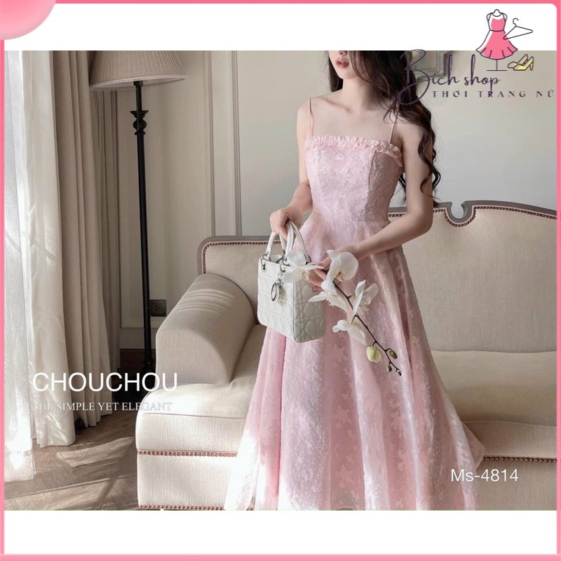 Đầm thiết kế hai dây , chất liệu vải ren cao cấp thêu hoa nổi , kiểu dáng nhẹ nhàng tiểu thư