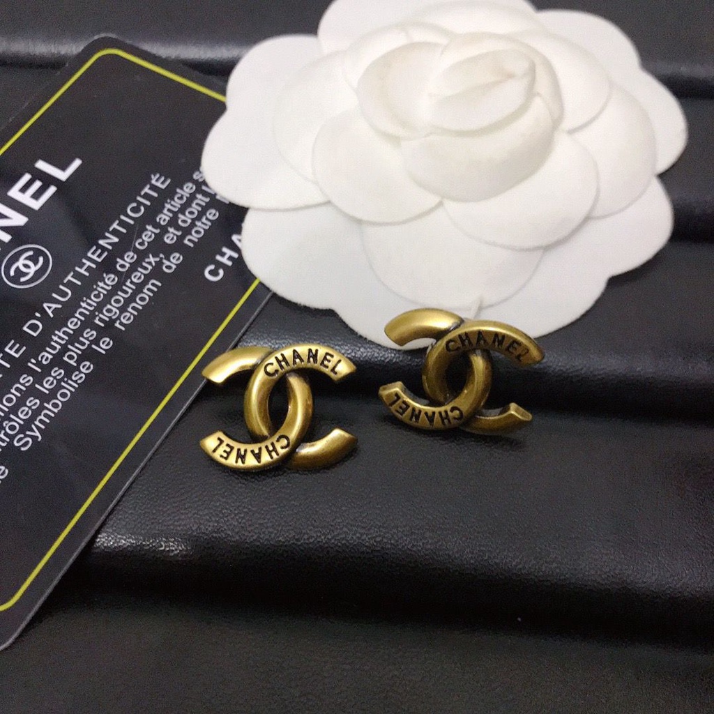 Xiaoxiangfeng Khuyên Tai Kim Loại Hai Chữ C Phong Cách Thời Trung Cổ Cao Cấp Dễ Phối Đồ