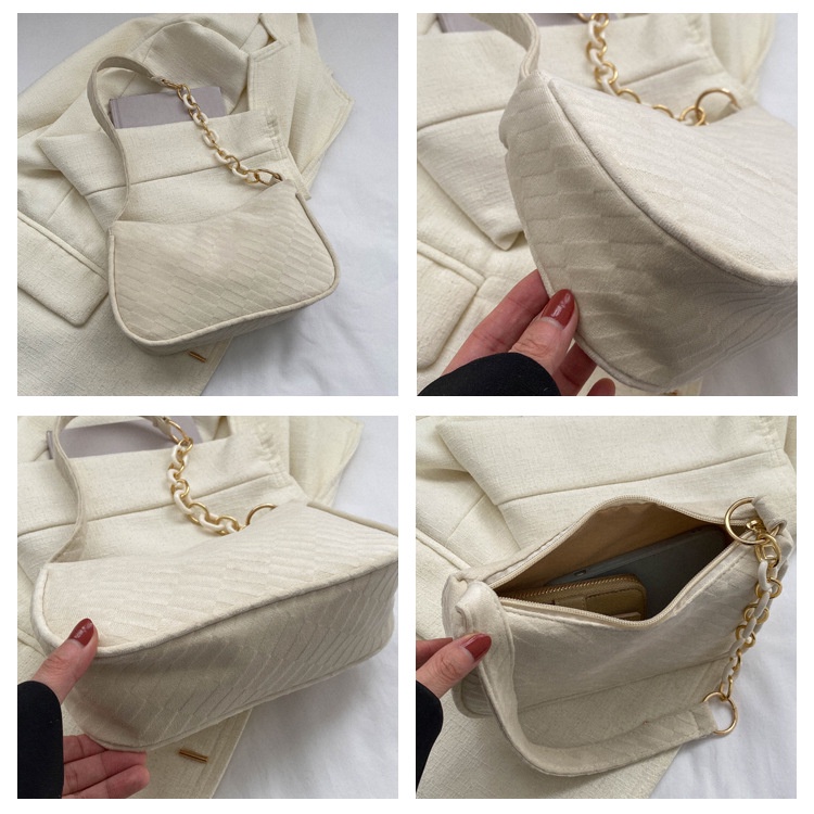 Ví Nhỏ Xinh Phối Quai Xích Thời Trang Cho Nữ 2023