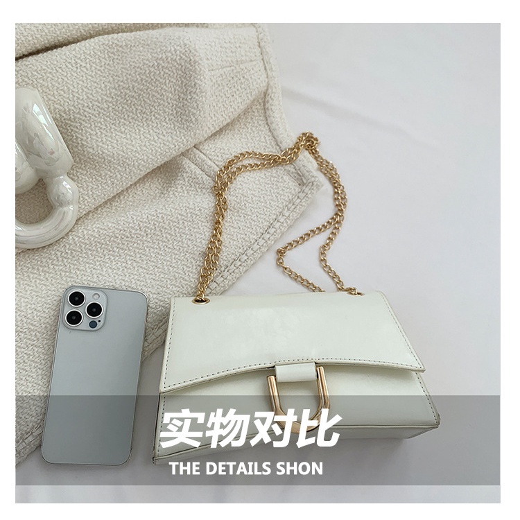 Túi Xách Đeo Dưới Cánh Tay Phối Dây Xích Thời Trang Mùa Xuân 2023 Cho Nữ